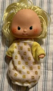 Vintage 1979 Butter Cookie Strawberry Shortcake 4” doll - Picture 1 of 6