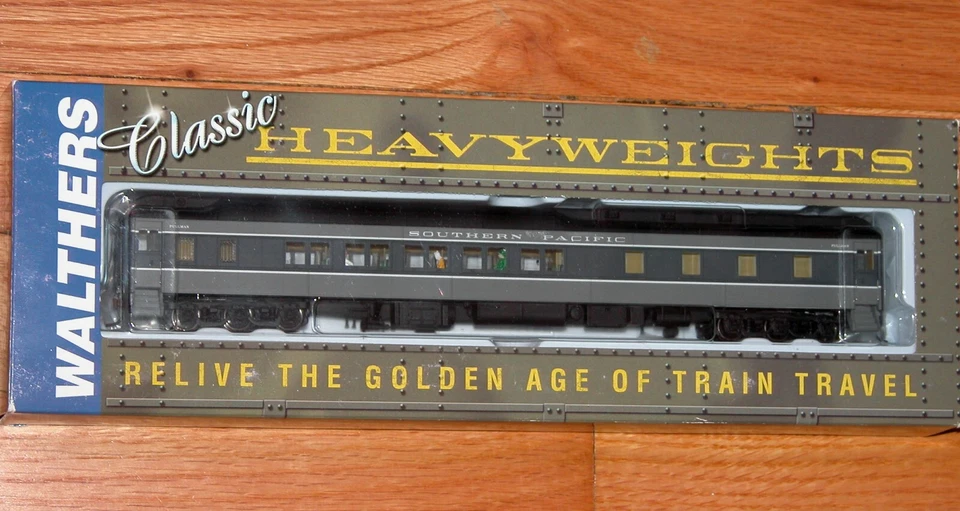 HO WALTHERS 932-10559 PULLMAN HEAVYWEIGHT 10-1-2 SOUTHERN PACIFIC FEW PASSENGERS - Image 1 of 1