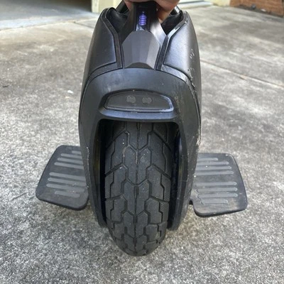 Ninebot Elektro Einrad �� Höchstgeschwindigkeit von 32 Meilen und 30 Meilen Reichweite �� - Bild 1 von 4