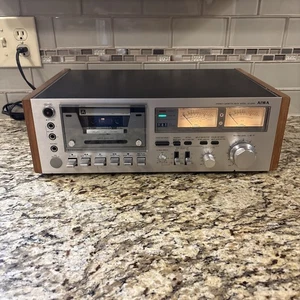 AIWA AD-6550 Cassette Deck - TURNS ON/ SPINS - READ DESCRIPTION - Silver Hifi - Picture 1 of 19