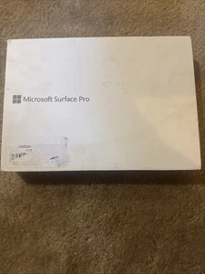 Doskonały stan Microsoft Surface Pro 5 (1796) i7 16GB 1TB SSD + oryginalne pudełko - Zdjęcie 1 z 4