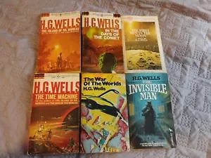 H.G. Wells Book Lot - Invisible Man, War Of The World's, Island Doctor Moreau - Picture 1 of 13