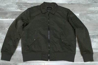 Chaqueta de peso medio de nailon forro acolchado Banana Republic para hombre - verde militar - XL Foto 1 de 4