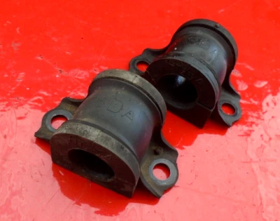 03-07 HONDA ACCORD FRONT SWAY BAR BRACKET MOUNT WITH BUSHING SET PAIR BOTH OEM - Image 1 of 4