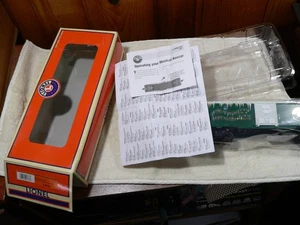 Lionel 6-26788 Christmas Music Box Car - Picture 1 of 2