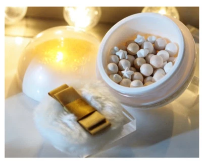 RARE! Guerlain Meteorites Enchantes Snowball Shimmering Pearls - Image 1 of 4