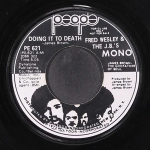 FRED WESLEY & J.B.'S: doing it to deaths / same PEOPLE 7" Single 45 RPM - Imagen 1 de 2