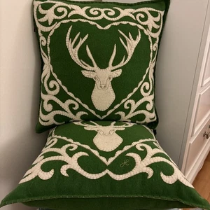 Jan Constandine England Hand Made Wool Pillow Decor Moose Applique Green/Ivory - Picture 1 of 10