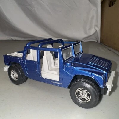 New Ray Diecast Toy Model Hummer Convertible Truck Blue 1:32 1995 - Image 1 of 4