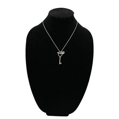 Collar colgante Claire’s Heart Key para mujer plata piedras sintéticas 11,5” largo cerrado Foto 1 de 4