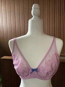 NEW NWT Victoria's Secret Underlined Pink Lilac Underwire Lace Bra 36C NICE - Picture 1 of 8