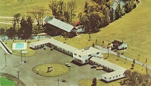 LYNBURKE MOTEL, LYNBURKE, VERMONT Vintage PC - Picture 1 of 2