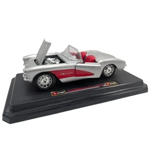 Chevrolet Corvette - 1957 Burago VIP Collection Maßstab 1:24 silber und rot mit Box - Bild 1 von 11