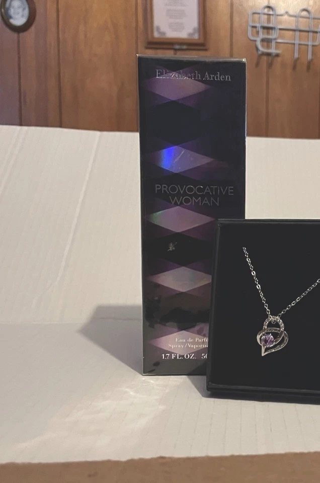 Provocative Perfume Mujer Elizabeth Arden 1.7 Onzas Toilette Spray Foto 1 de 1