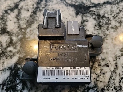 3521A-FR10A Chassis Brain Box FORD F250 SD PICKUP  - Image 1 of 3