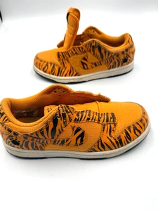 Nike Dunk Low Nature TD Tiger Stripes Youth 2.5Y Kids Shoes DZ5633-800 NO LACES - Picture 1 of 10