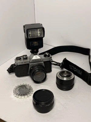 Cámara Pentax K1000 con extras (probada y funciona) Foto 1 de 4