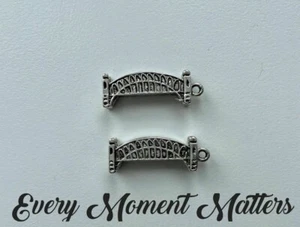 10 x Tibetan Silver BRIDGE SYDNEY HARBOUR BROOKLYN BRIDGE 3D 24x8mm Charms - Picture 1 of 6