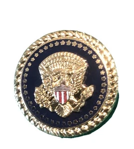 🇺🇸 Sammlerstück Anstecknadel US Präsidenten Siegel Vereinigte Staaten von Amerika 3D Abzeichen - Bild 1 von 4