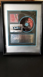 ICE CUBE - PREMIO DISCO PLATINO RIAA ORIGINAL "THE PLATINUM CLUB" - Imagen 1 de 5