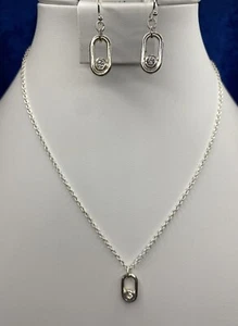 NRO Silberfarben mit klaren Strass Halskette und passenden Ohrringen Set Neu im Karton - Bild 1 von 5