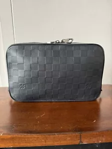 Damier Louis Vuitton infini Toiletry Black Pouch - Picture 1 of 14