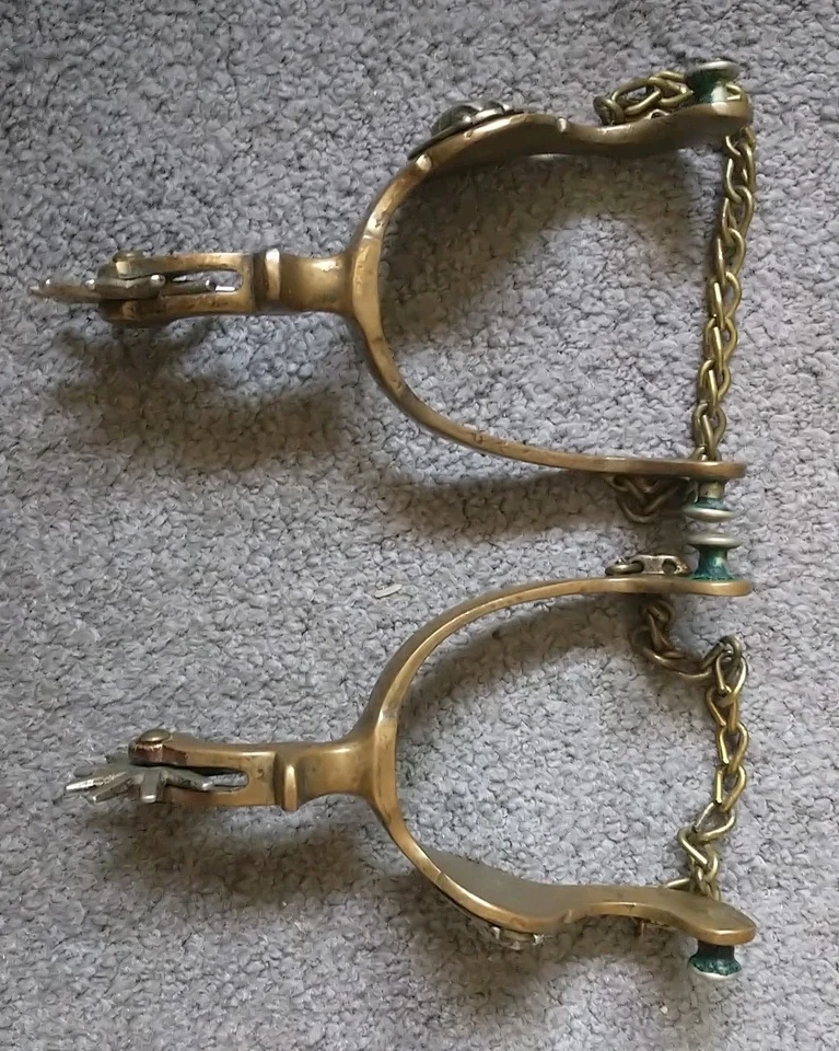 Espuelas de bronce Buerman con caballo de níquel estampado con ancla  Foto 1 de 4