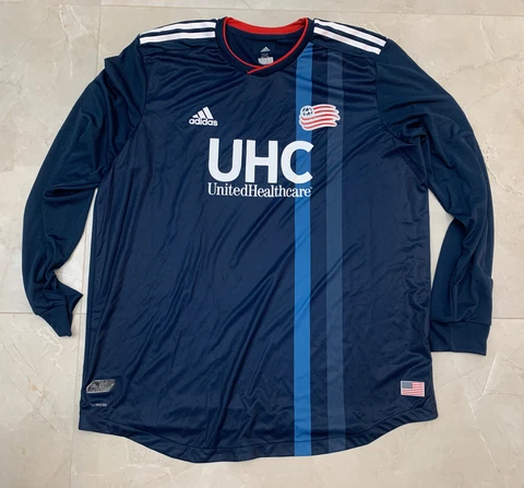 ADIDAS MLS NEW ENGLAND REVOLUTION BLUE LONG SLEEVE TEAM JERSEY SIZE 2XL NWOT Cover