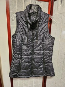 Maurice’s Women’s Gray Animal Print Jacket Puff Quilted Sleeveless Sz S - Picture 1 of 12