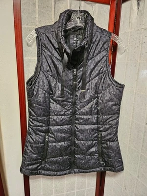Maurice’s Women’s Gray Animal Print Jacket Puff Quilted Sleeveless Sz S - Image 1 of 4