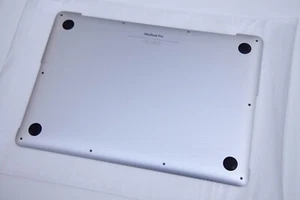 Genuine Apple Base Bottom Cover MacBook Pro 13" A1502 Late 2013 2014 Early 2015 - Afbeelding 1 van 16