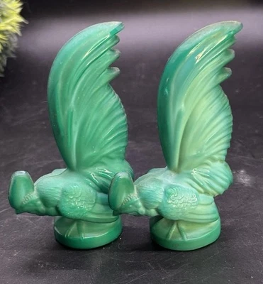 MOSER CZECHOSLOVAKIA EMERALD GREEN GLASS ROOSTER PAPERWEIGHT FIGURINE MARKED - Imagem 1 de 4