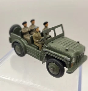 Dinky Toys Austin Champ Army Vintage No.674 - Picture 1 of 4