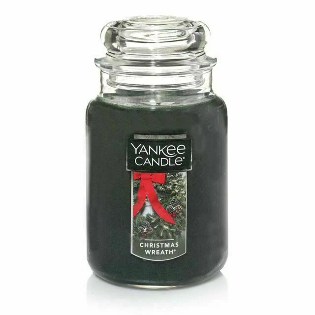 Yankee Candle Large Jar Candle, Christmas Wreath - 22 oz