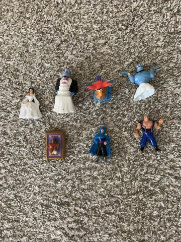 McDonald’s Toys - Aladdin King Of Thieves. Lot Of 7. Bt Cover