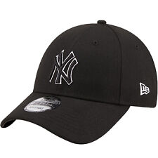 New Era New York Yankees Pop Outline 9FORTY Curved Visor Adjustable Cap - Black