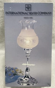 Silver-plated Accent Lamp By International Silver Victorian Lace Hurricanes Lamp - Picture 1 of 10