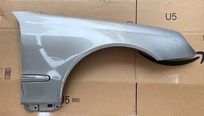 Guardabarros delantero derecho OEM MERCEDES-BENZ W209 CLK320 CLK500 CLK350 CLK55 2003-2009 Foto 1 de 4