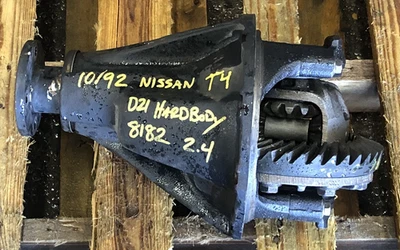 Nissan D21 Pickup 1990-1994 2,4 M/T 2x2 diferencial portador trasero tercer miembro Foto 1 de 4