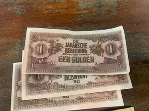 Banconota valuta occupazione giapponese seconda guerra mondiale olandese - Indie E EEN fiorino (1 fiorino) x3 - Foto 1 di 2
