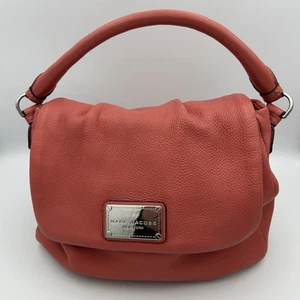 Bolso de hombro clásico de cuero Marc Jacobs (color salmón) - Imagen 1 de 18