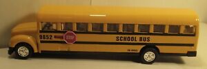 Diecast School Bus SS 9852 K-Line Yellow with White 8.25" Unused