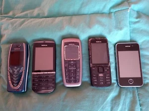 5 Vecchi Cellulari Usati nokia - Foto 1 di 1
