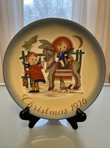 Vintage Sister Bertha Hummel “Sacred Journey" 1976 Christmas Plate - Picture 1 of 7