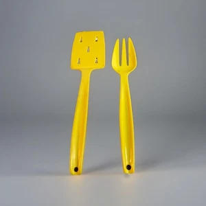 V.I.P Yellow Plastic Nylon Slotted Spatula Pancake Flipper Turner  & USA Spoon - Bild 1 von 8
