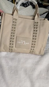 NEW Marc Jacobs THE STUDDED TOTE BAG Medium BEIGE - Picture 1 of 6