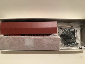 HO Red Caboose Norfolk & Western 40’ X-29 Steel Sheathed Boxcar Kit N&W #41927 - Picture 1 of 4