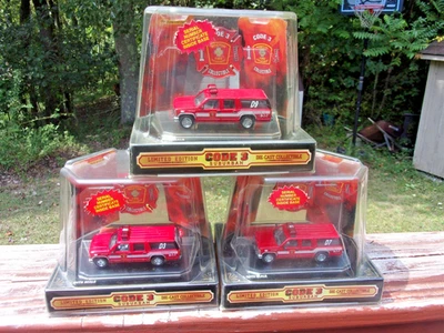 Group of (3) Code 3 City of Boston Fire Dept. GMC Suburbans - D3, D7, D9 - Image 1 of 4