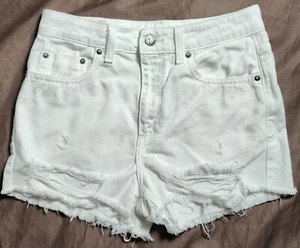 Roxy White Women's Shorts Size 27 Distressed 100% Cotton - Picture 1 of 23