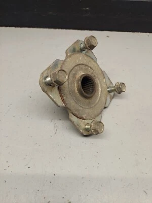 Buje rueda trasera Polaris Sportsman 90  Foto 1 de 4